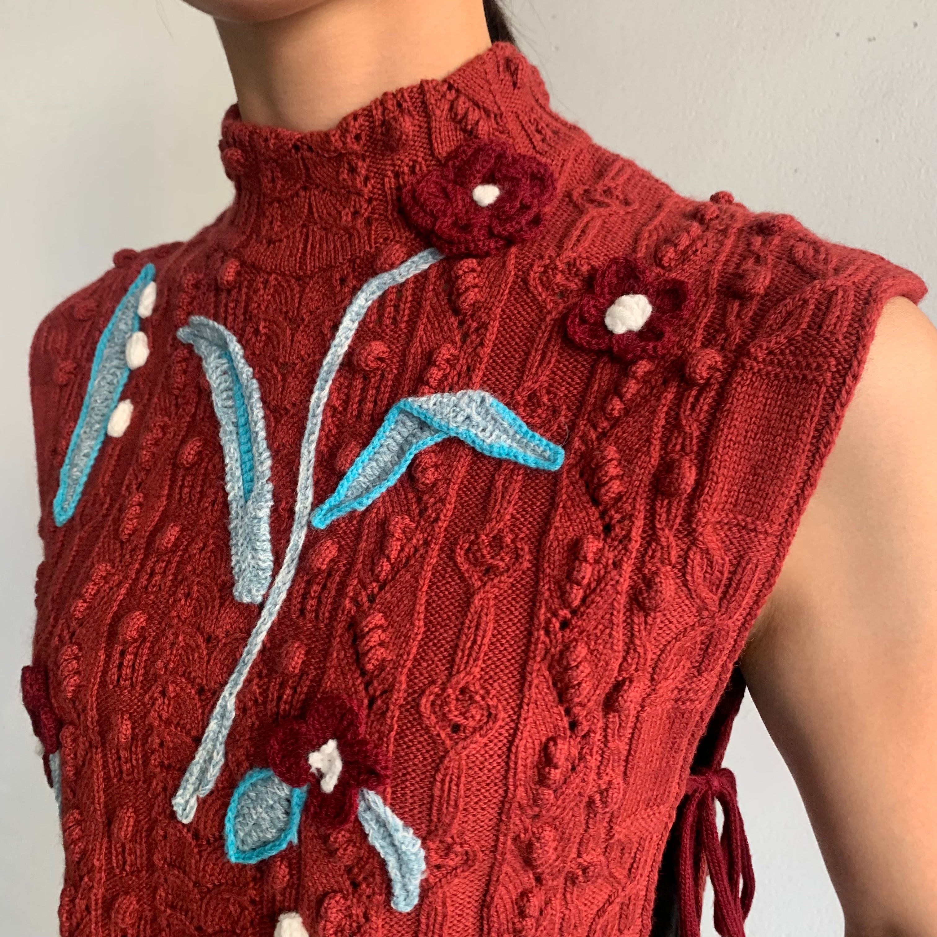 Mame  Floral Motif Hand-Knitted Vest 未使用ボルドー