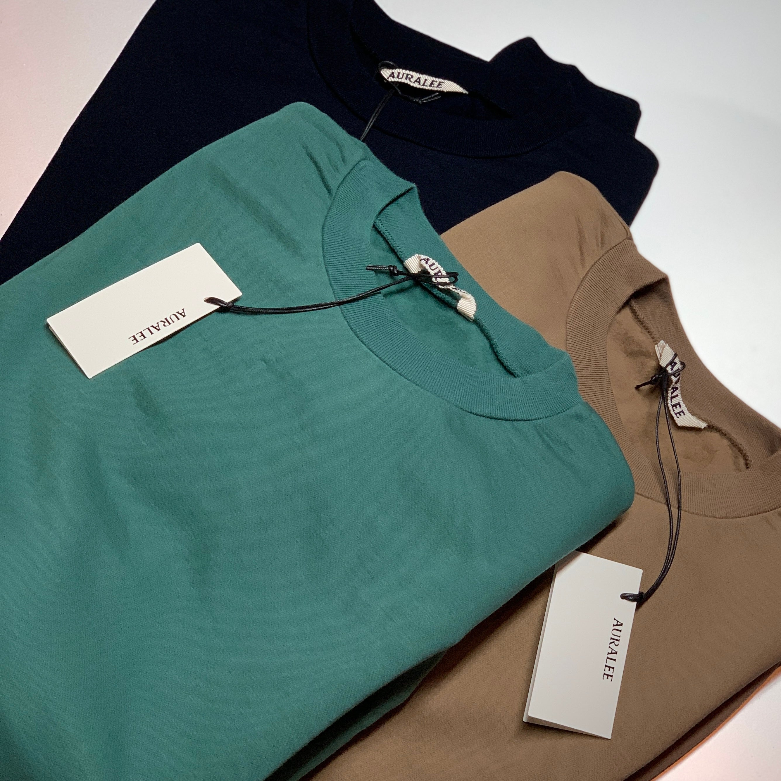 【希少品】AURALEE スウェット O代官山別注モデル 2021AW 希少品】AURALEE スウェット O代官山別注モデル 2021AW - メルカリ