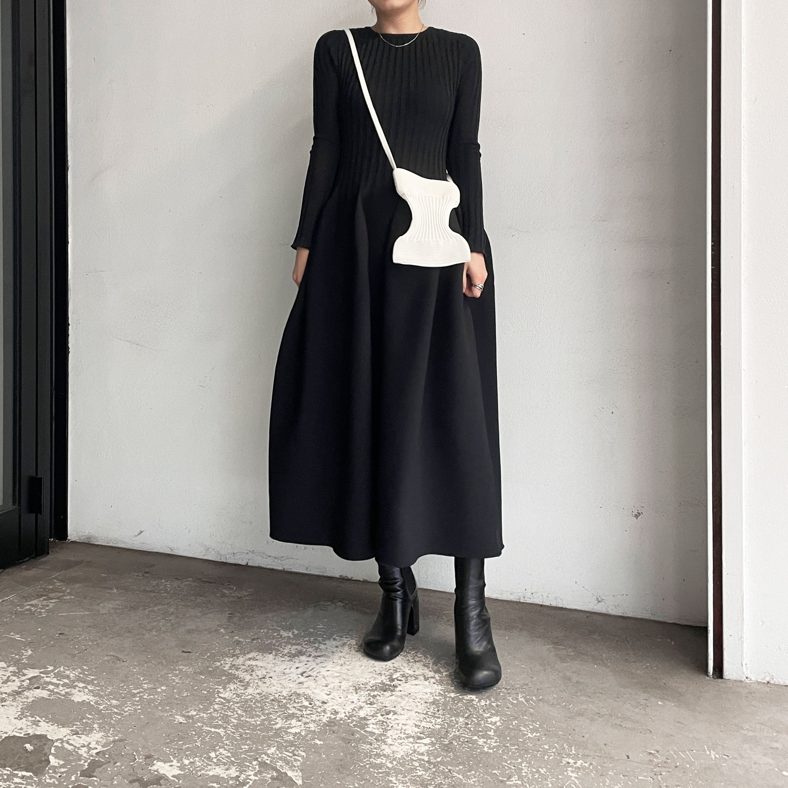 CFCL】 POTTERY DRESS 2 / STRATA SACOCHE 3 – ONENESS ONLINE STORE