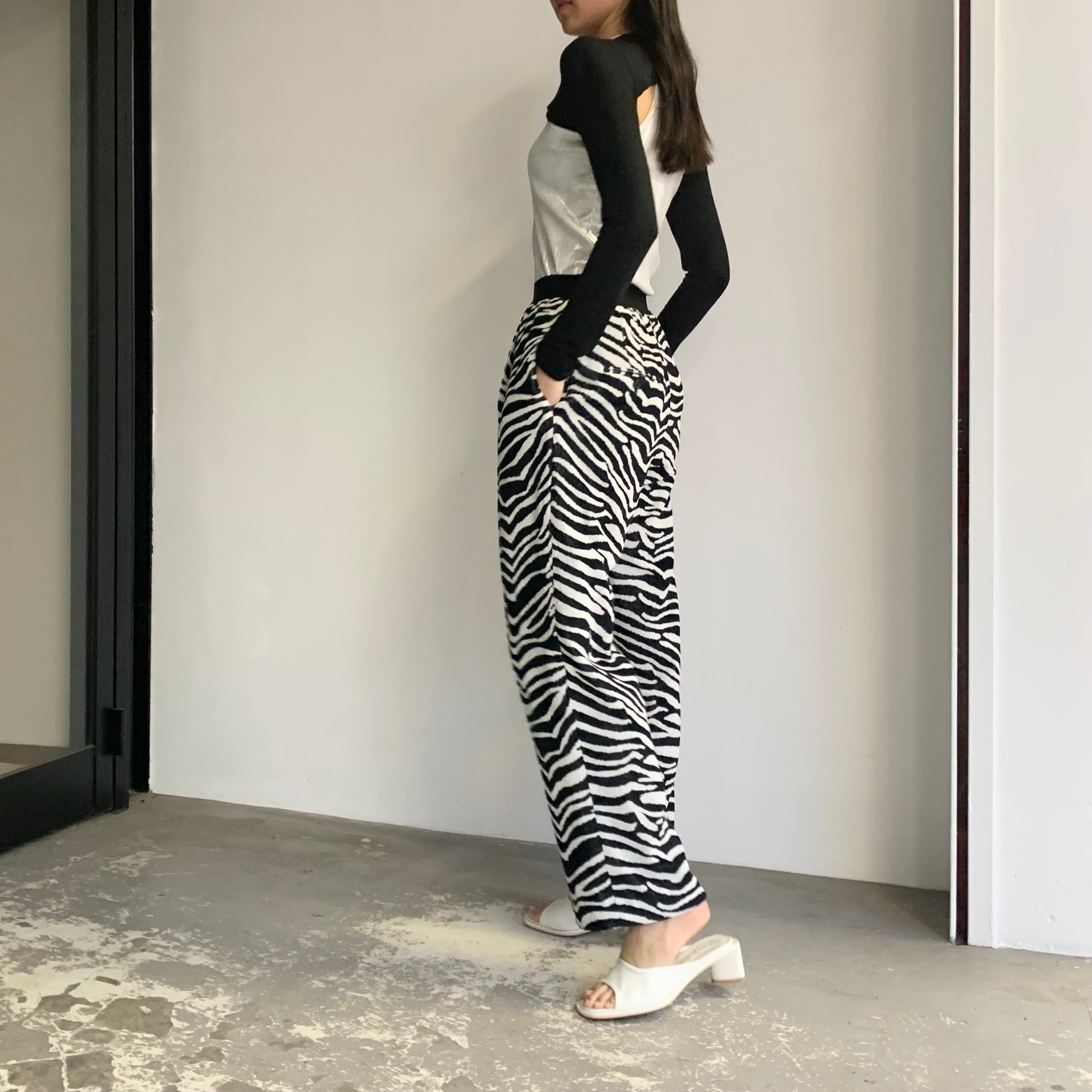 【determ】 Collagen Twisted Arm Cover / 【INSCRIRE】 Zebra Pants