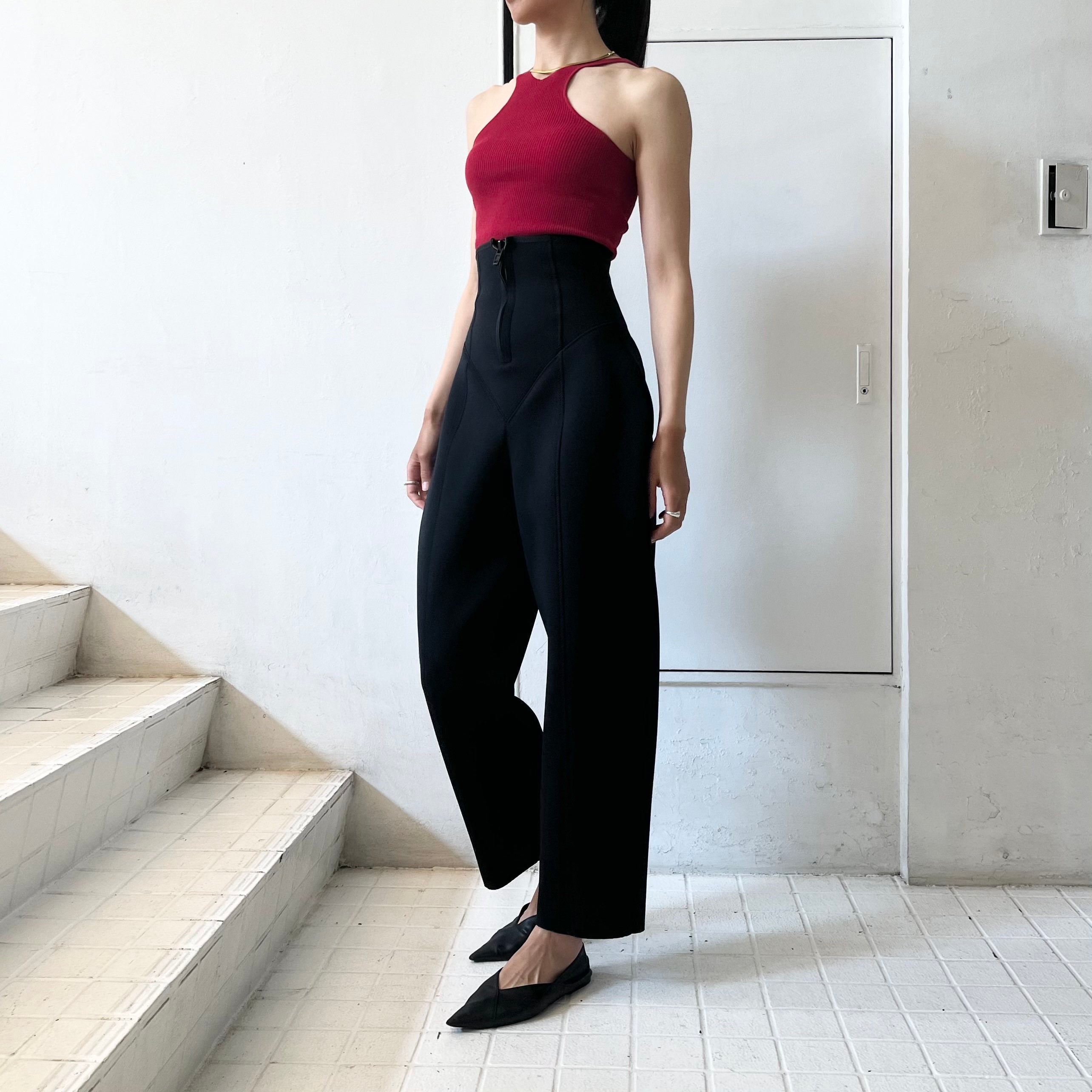 【IIROT】 V Knit Tank / 【FUMIKA UCHIDA】 URETHANE HIGH-WAIST PANTS – ONENESS  ONLINE STORE