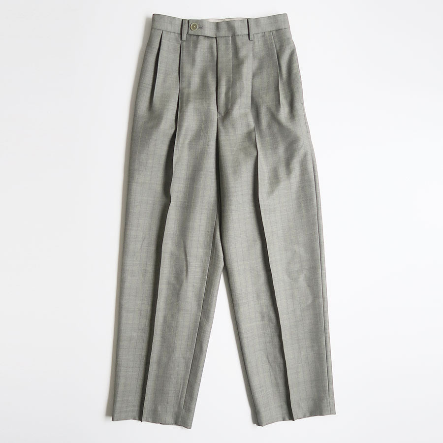 AURALEE/オーラリー】BLUEFACED WOOL TWO-TUCK SLACKS A26SP04BAの通販