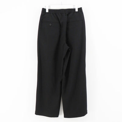 【Graphpaper/グラフペーパー】<br>Scale Off Gabardine Two Tuck Wide Trousers <br>GM241-40147