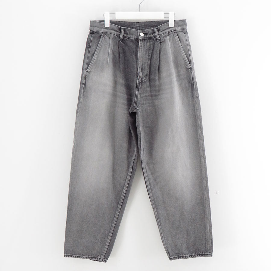 Graphpaper/グラフペーパー】Selvage Denim Two Tuck Tapered Pants
