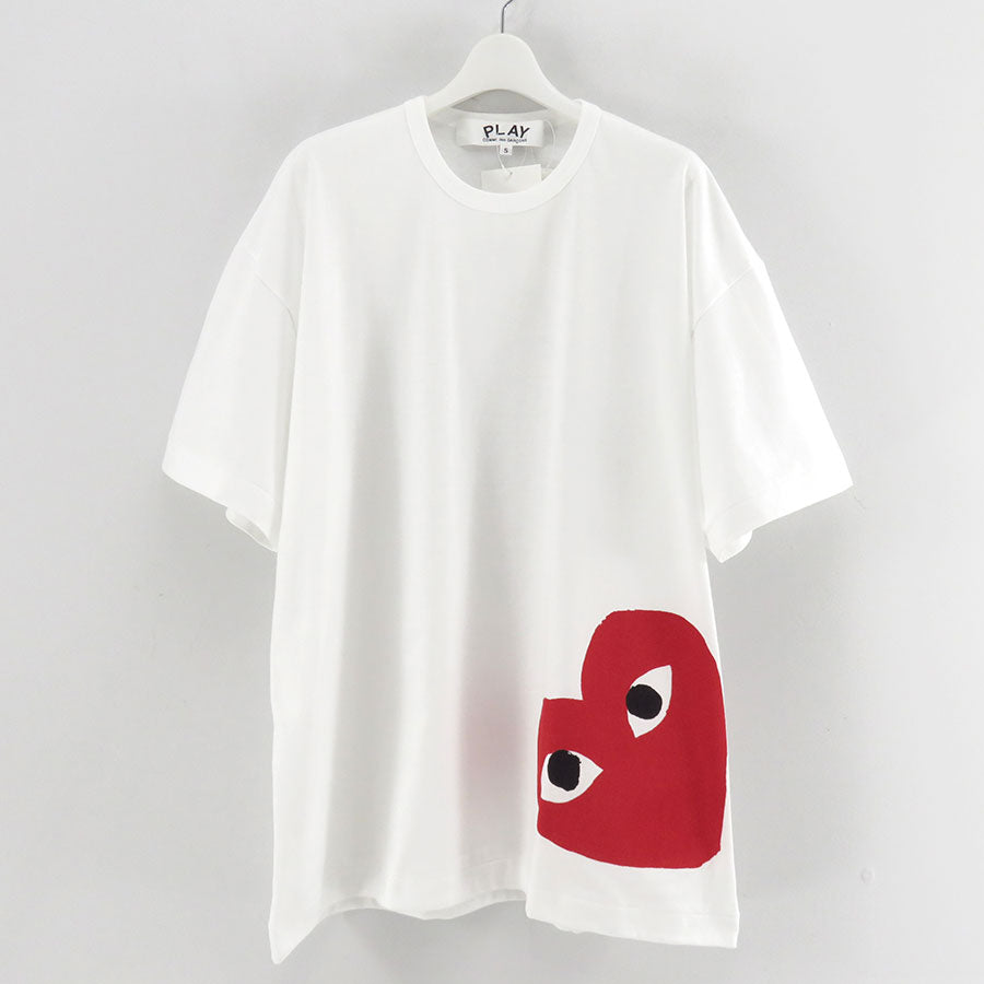 プレイ コムデギャルソン 散りばめた赤ハート 半袖Tシャツ-黒