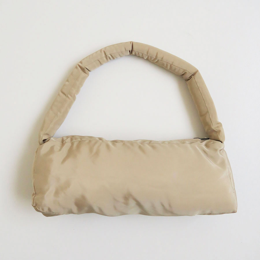 Kokyo Rectanglo Puff Bag Camelアルゼンチン製 - ショルダーバッグ