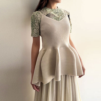 【Mame Kurogouchi】 Marble Print Jersey Short Sleeve Top<br>【CFCL】 POTTERY GLITTER CAMISOLE TOP / WOOL CASCADES GLITTER SKIRT