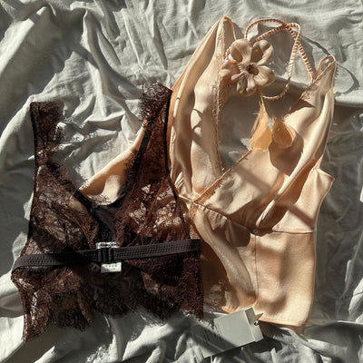 【FUMIKA UCHIDA】 SILK SATIN CAMISOLE・LEAVER LACE BRALETTE