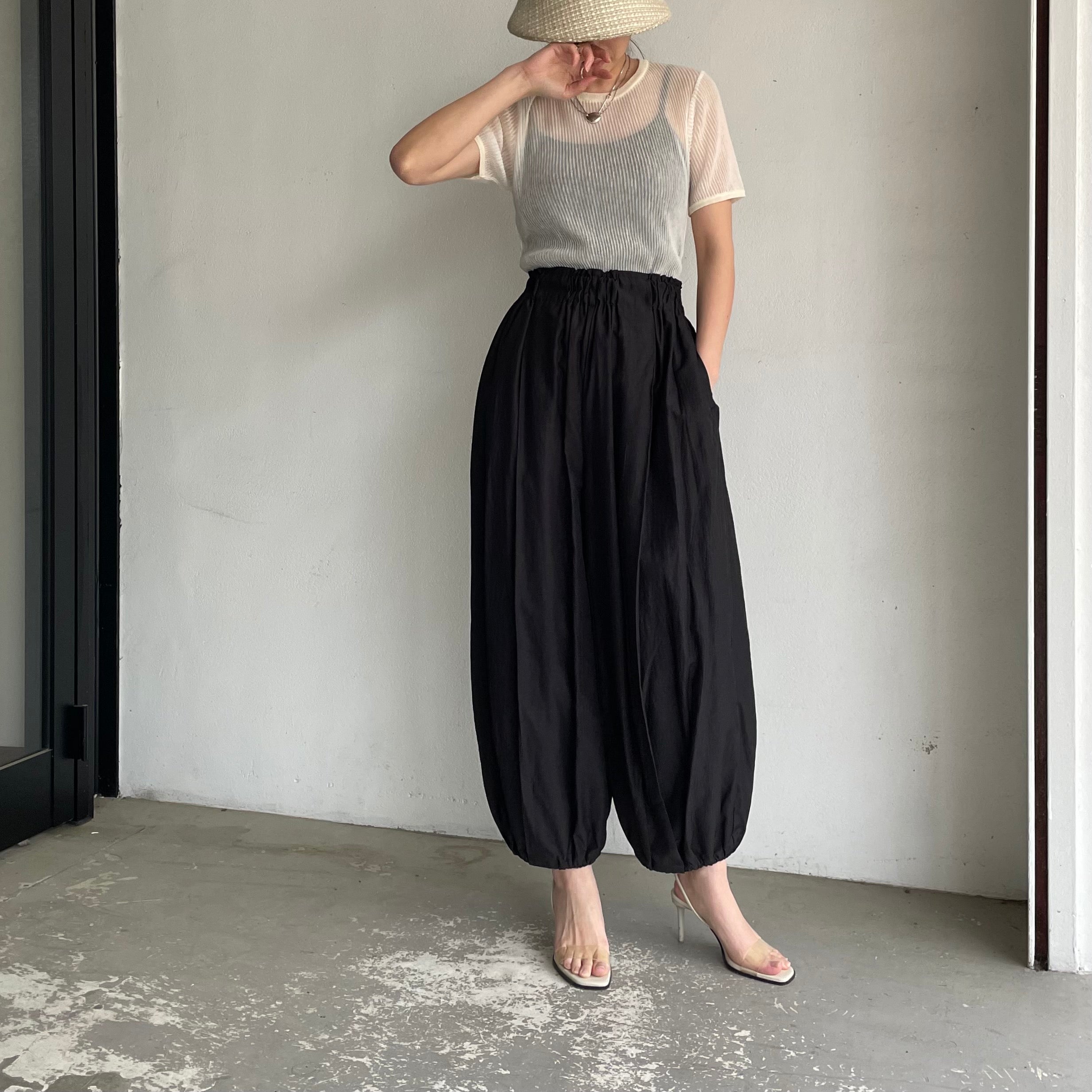 IIROT】 Pleats sheer knit / Cupro cotton ballone pants【La Maison