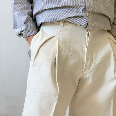 [HERILL] HL 橄榄色牛仔布短裤。 