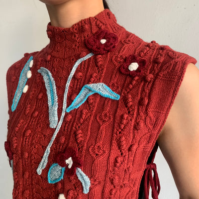 【Mame Kurogouchi】 Floral Motif Hand-Knitted Vest