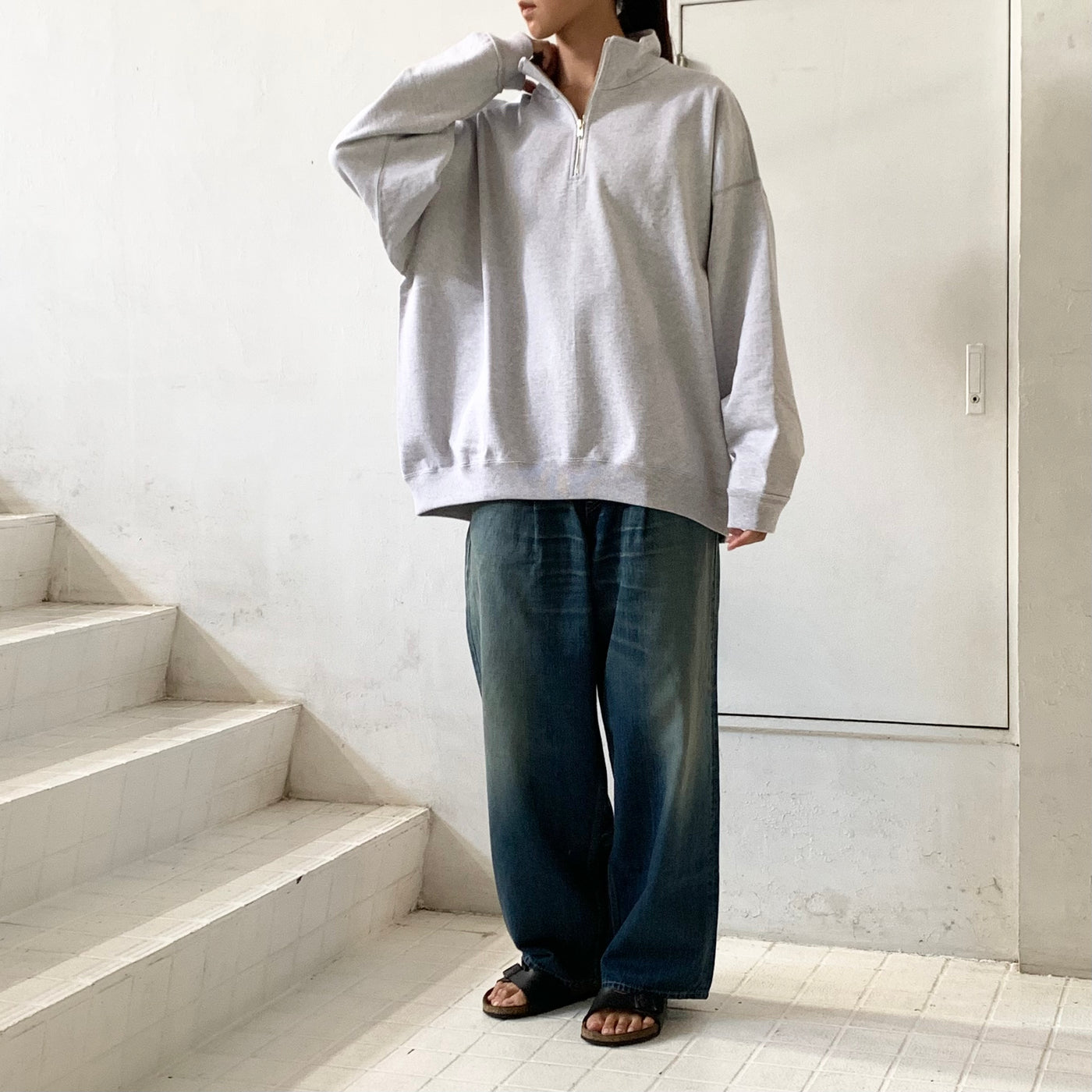 【MARKAWARE】 QUATER ZIP PULL OVER A23C-05CS02C / 【Graphpaper】 Selvage Denim Two Tuck Pants (DARK FADE) GU233-40188DB