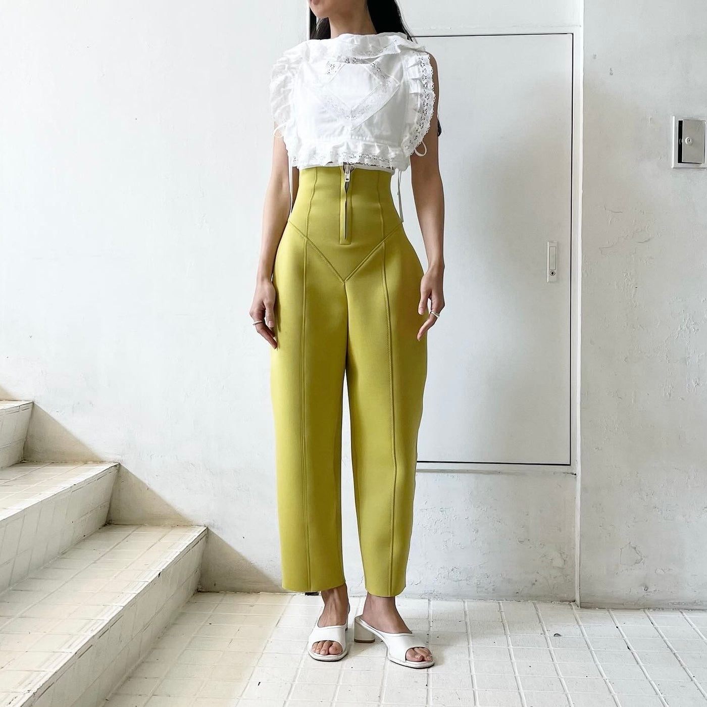 【FUMIKA UCHIDA】LAWN CUSHION TOP_MINIMUM / URETHANE HIGH-WAIST PANTS