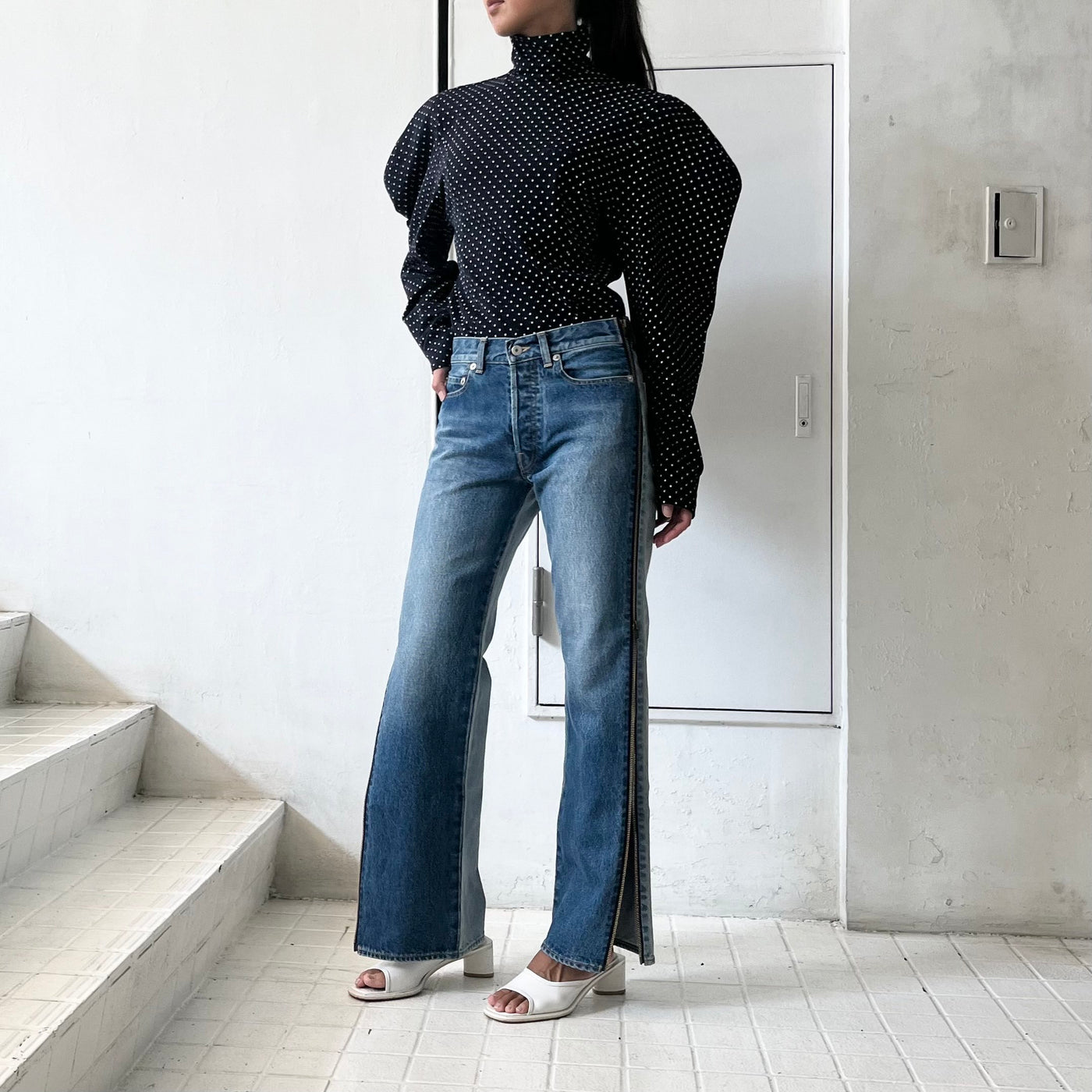 【HOLIDAY】 DOT PUFF SLEEVE HIGH-NECK TOPS  / 【INSCRIRE】 Side Zip Denim