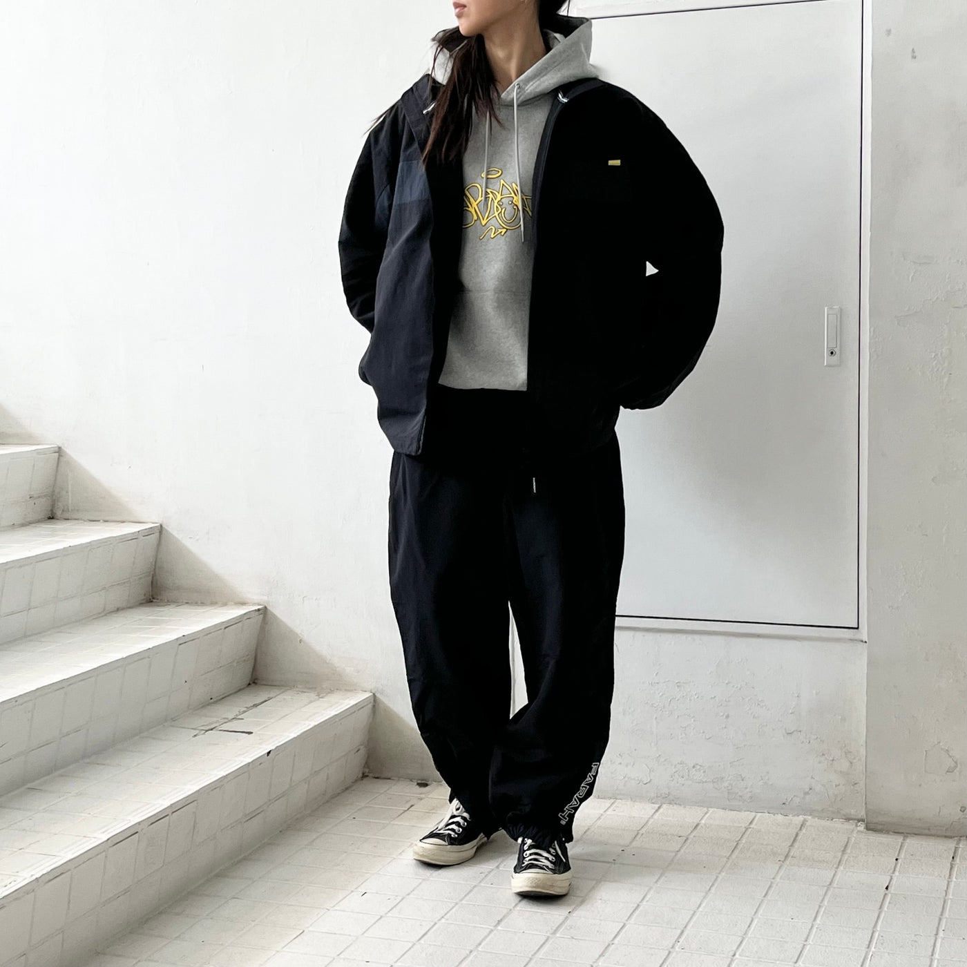 【FARAH】 Nylon Switching Jacket  / Nylon Switching Jogger Pants / Printed Graphic Hoodie "Tagging LOGO"