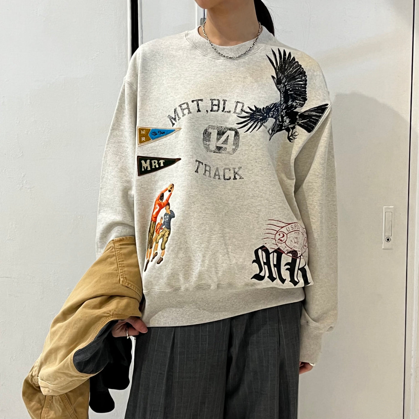 【KHOKI】 Multi embodied-design sweatshirt 25ss-t-01