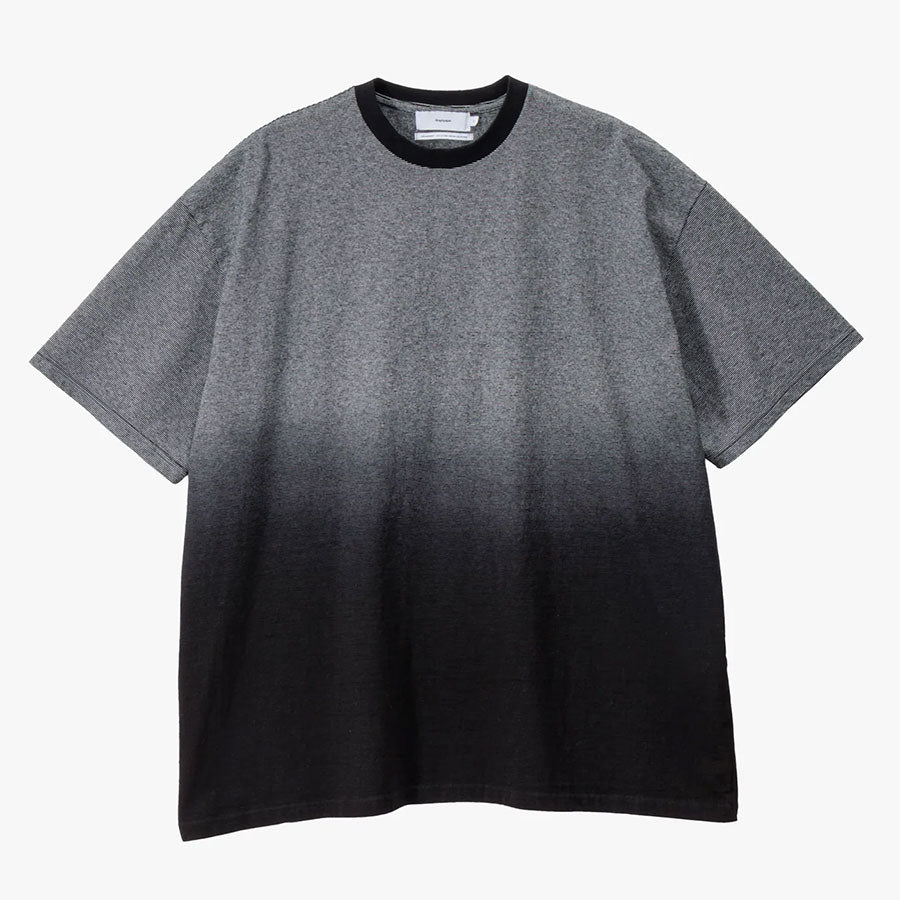 【Graphpaper/グラフペーパー】<br>Gradient Border S/S Tee <br>GU253-70512