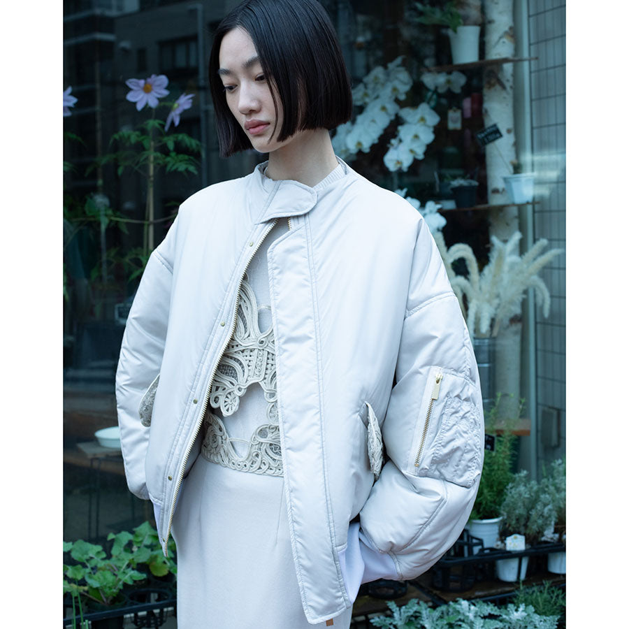 【Mame Kurogouchi/マメ】<br>Cording Embroidery Collarless Flight Jacket <br>MM25SS-JK011