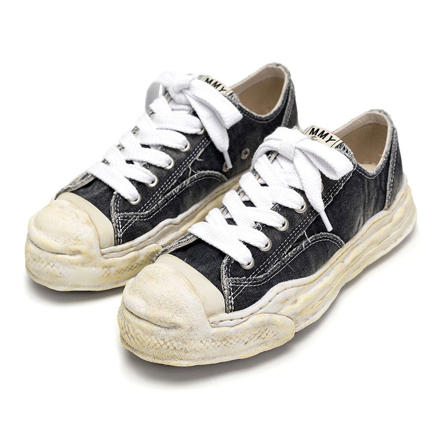【Maison MIHARA YASUHIRO】<br>"HANK" OG Sole Bleach-Wash Denim Canvas Low-top Sneaker (BLACK) <br>A15FW731