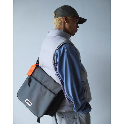 【SEDAN ALL-PURPOSE/セダンオールパーパス】<br>OUTDOOR PRODUCTS® / NIMBUS Shoulder Carry-All <br>SD24F-BG01