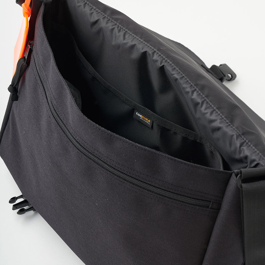 【SEDAN ALL-PURPOSE/セダンオールパーパス】<br>OUTDOOR PRODUCTS® / NIMBUS Shoulder Carry-All <br>SD24F-BG01