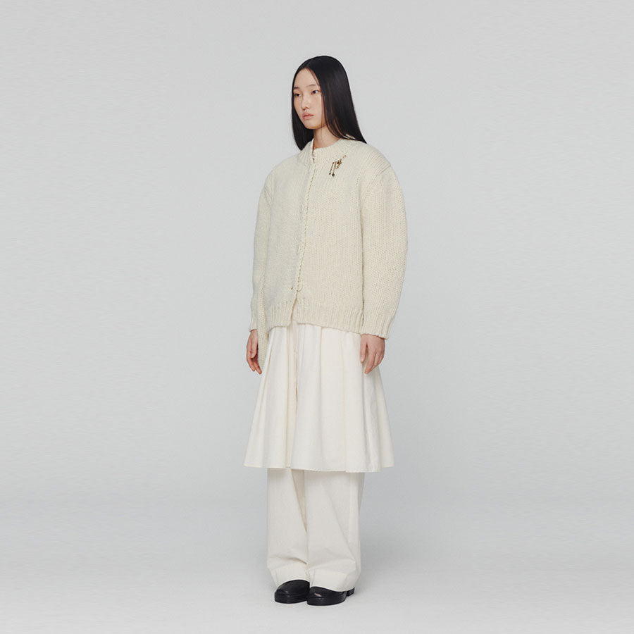 【AMOMENTO/アモーメント】<br>HAND KNITTED CARDIGAN <br>AM24FWW01CD