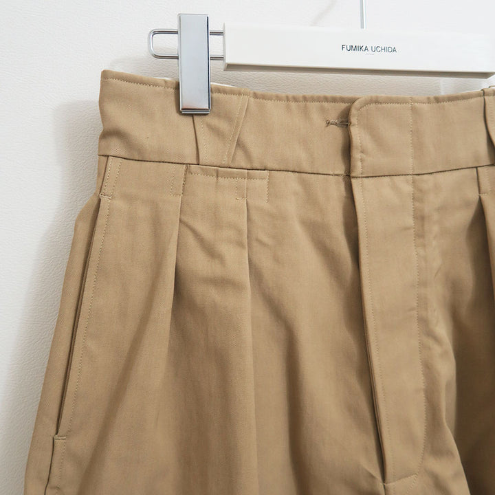FUMIKA UCHIDA/フミカウチダ】Twil uniform two-tuck shorts X-SPT004