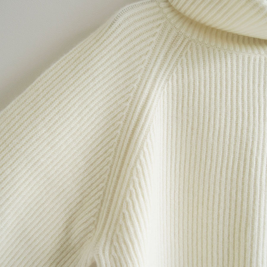 【SINME/シンメ】<br>ミドルゲージタートルニット <br>S23AW-19