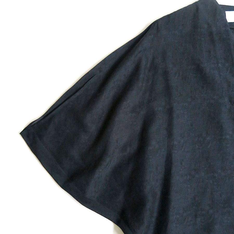 Mame Kurogouchi/マメ】Botanical Motif Sheer Deep V-Neck