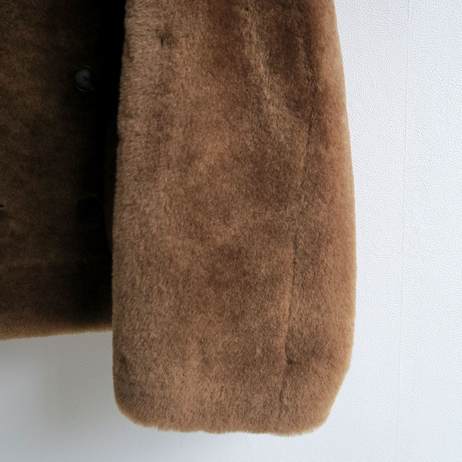【9/5からポイント10%還元】<br>【AURALEE/オーラリー】<br>STRAIGHT MERINO MOUTON FUR P-COAT <br>A25AC03MM