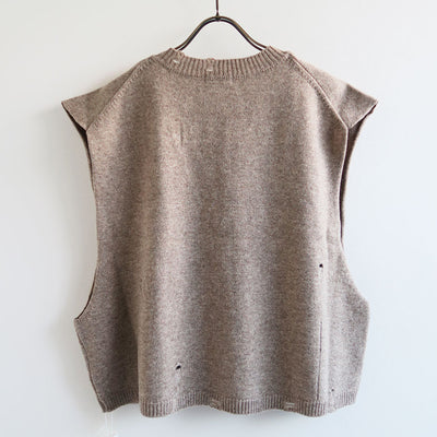 【RYU KAGA/リュウ カガ】<br>Damaged knit vest <br>84RN01D