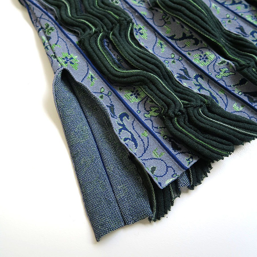 Mame Kurogouchi/マメ】Fluid Jacquard Knit Cardigan MM26FW-KN080の