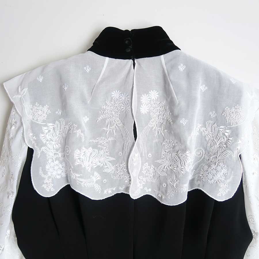 【Mame Kurogouchi/マメ】<br>Triacetate Georgette Embroidery Collar Dress <br>MM25FW-DR102