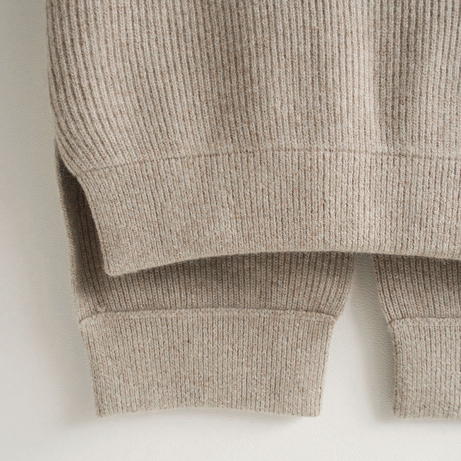 【RYU KAGA/リュウ カガ】<br>Back slit knit <br>83RN02D