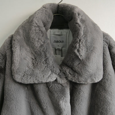 【jakke/ジャッキー】<br>TRACI COAT (GREY) <br>J2220C17