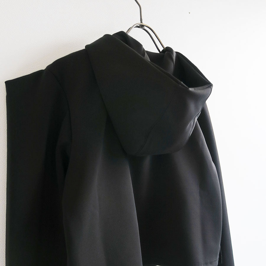 【FUMIE=TANAKA / フミエタナカ】フードネック FUMIE TANAKA/フミエタナカ】square shoulder hoodie F26A-21の通販
