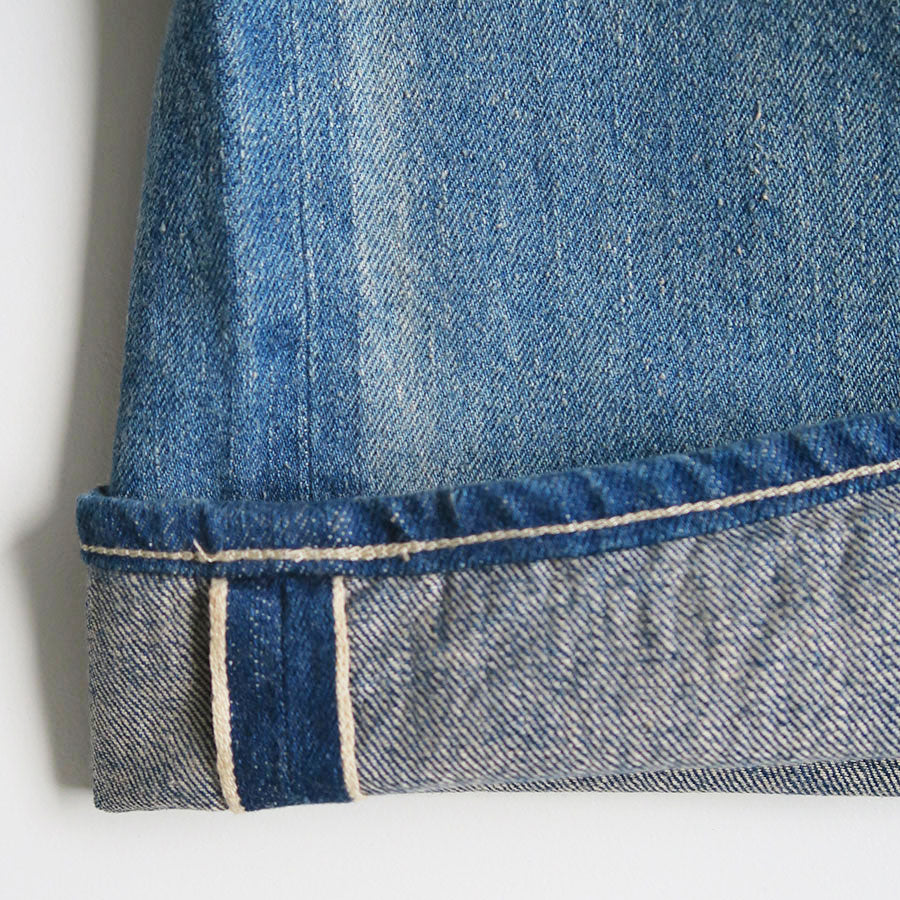 【AURALEE/オーラリー】<br>SELVEDGE FADED LIGHT DENIM PANTS <br>A23AP03DE