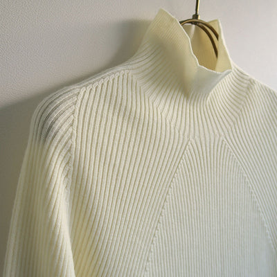 【BATONER/バトナー】<br>RIBNITURE TURTLE NECK (IVORY) <br>BN-23FL-037