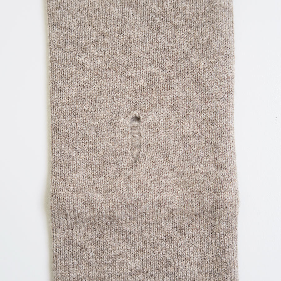 【RYU KAGA/リュウ カガ】<br>Damaged knit arm warmers <br>84RN03D