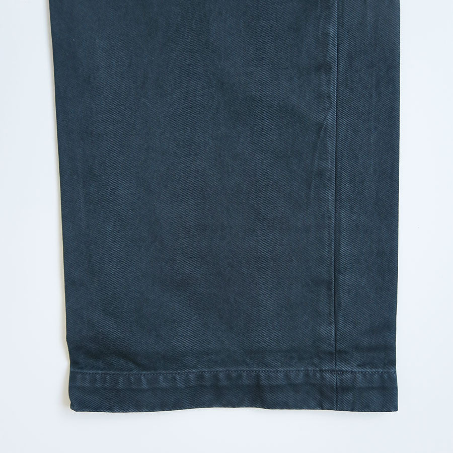 【10/3からポイント10%還元】<br>【AURALEE/オーラリー】<br>PRODUCT DYED FINX CHINO NARROW PANTS <br>A25AP04CP