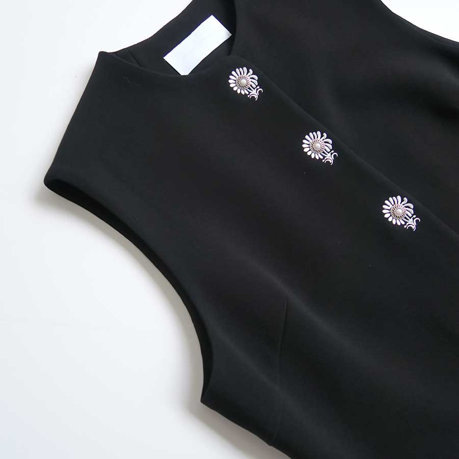 【Mame Kurogouchi/マメ】<br>Acetate Polyester Embroidered Buttonholes Sleeveless Dress <br>MM25FW-DR112