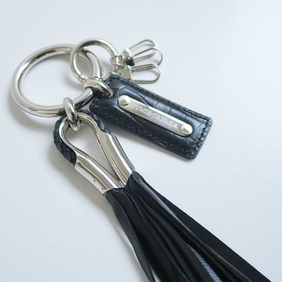 FUMIE TANAKA/フミエタナカ】leather tassel charm F26S-69の通販