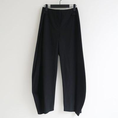 【AMOMENTO/アモーメント】<br>CURVED SILHOUETTE PANTS <br>AM25SSW01PT