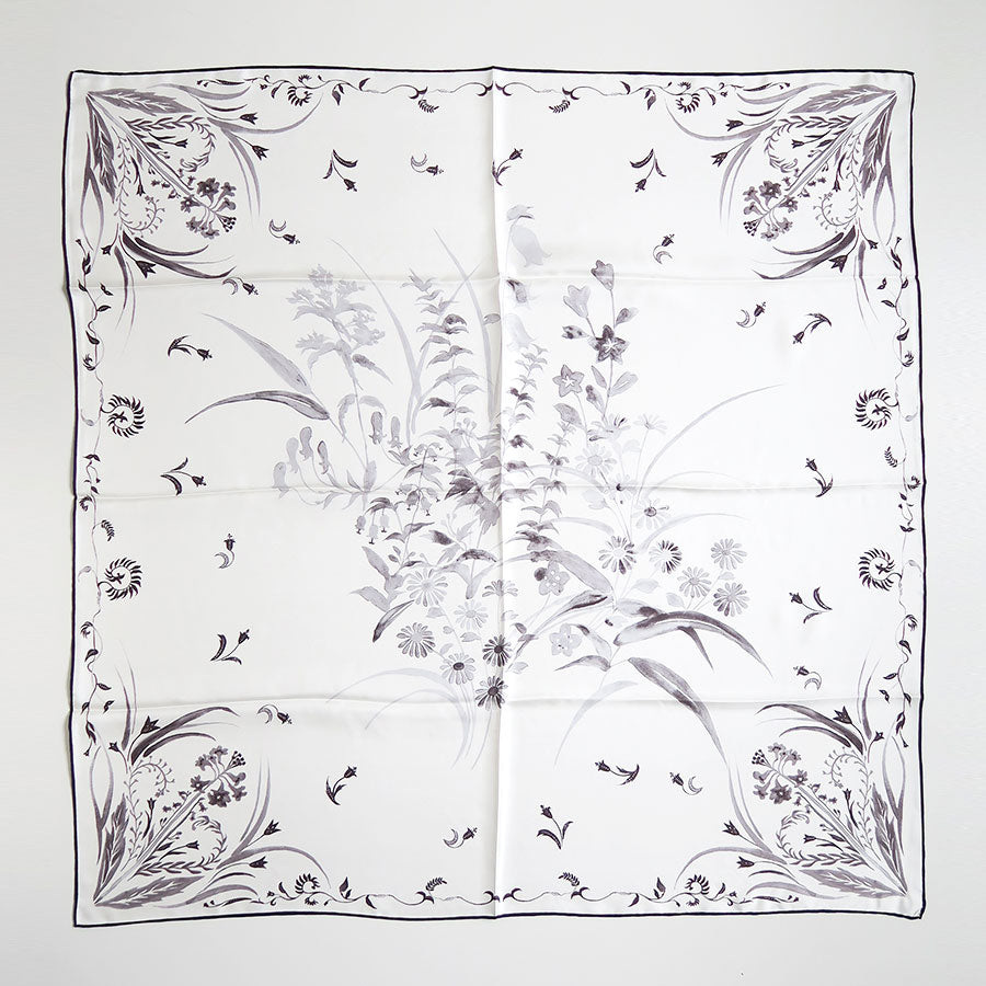Mame Kurogouchi/マメ】Hand Printed Silk Scarf MM26FW-AC315の通販