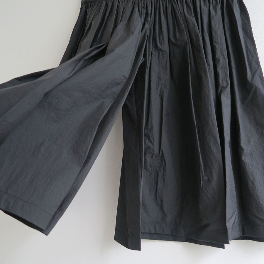 【AMOMENTO/アモーメント】<br>SHIRRING CULOTTE PANTS <br>AM25SSW02PT