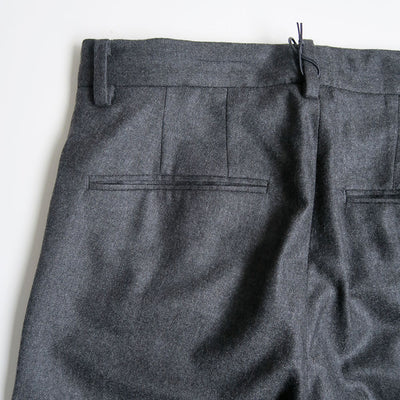 【9/5からポイント10%還元】<br>【AURALEE/オーラリー】<br>SUPER LIGHT WOOL TWO-TUCK SLACKS <br>A25AP05OS