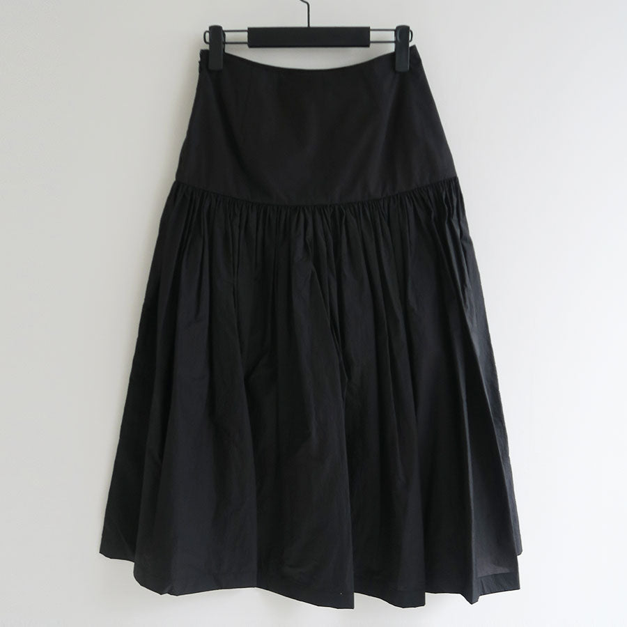【関税込み】AMOMENTO ブラック ニット カプリ レギンス AMOMENTO/アモーメント】SHIRRING CULOTTE PANTS AM25SSW02PTの