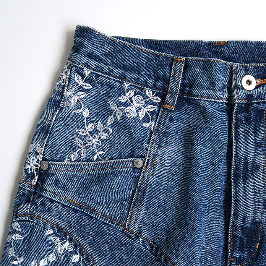 【FETICO/フェティコ】 <br>FLOWER EMBROIDERED WIDE JEANS <br>FTC244-0601