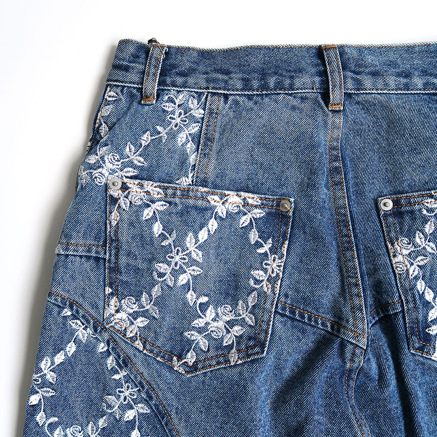 【FETICO/フェティコ】 <br>FLOWER EMBROIDERED WIDE JEANS <br>FTC244-0601