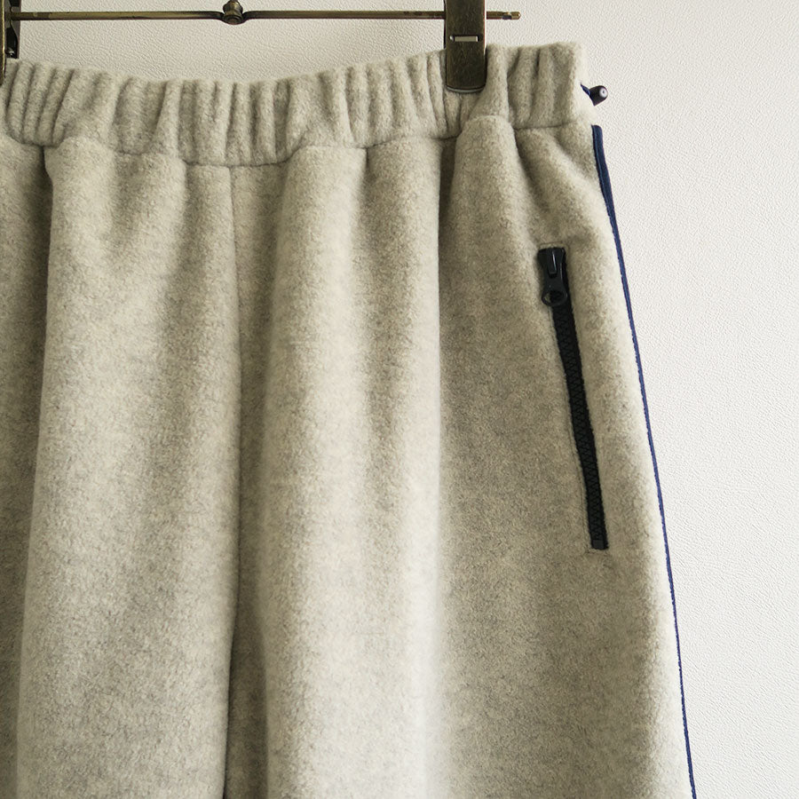 【INSCRIRE/アンスクリア】<br>Fleece Loose Fit  Track Pants <br>I25AW-BC122